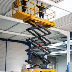 Compact12-105-1-min-300x300 alquiler plataformas y carretillas elevadoras